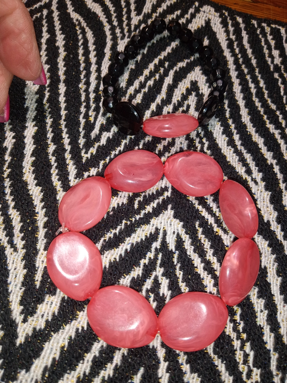 A Pair 2 Bracelets Women's Pink Bead Stretch Bracelet Set